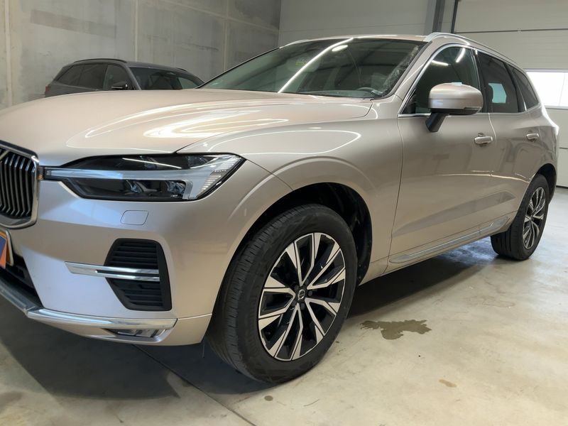 Volvo XC60 2.0 B4 Mild-Hybrid Plus Bright 2WD 2022 – снимка 2