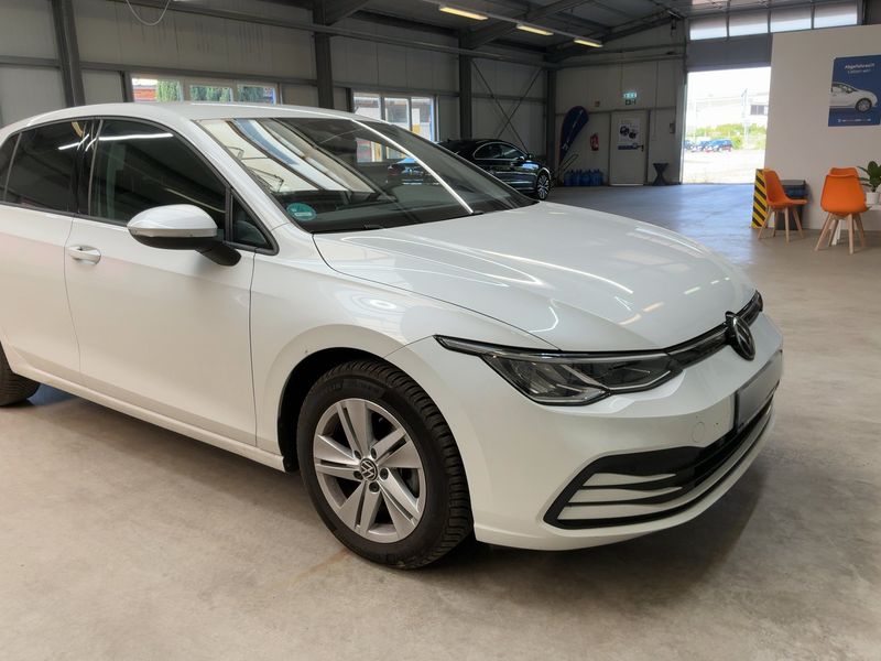 Volkswagen Golf VIII 2.0 TDI Life 2023 – снимка 12