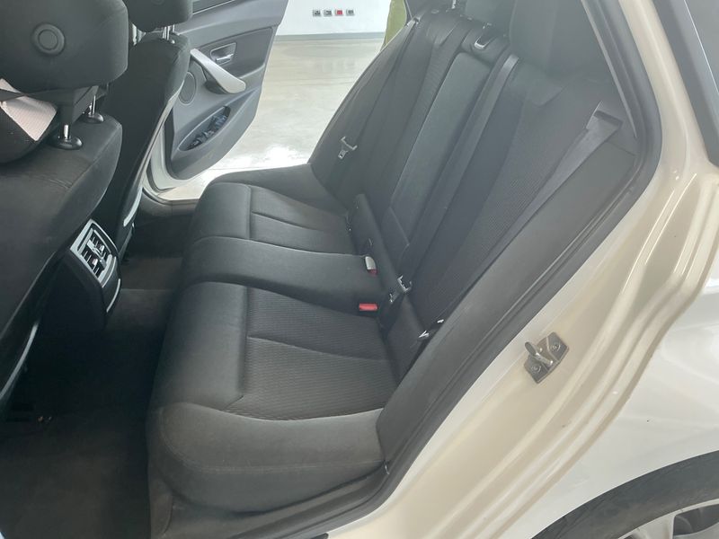 BMW 3er 316d 2013 – снимка 24