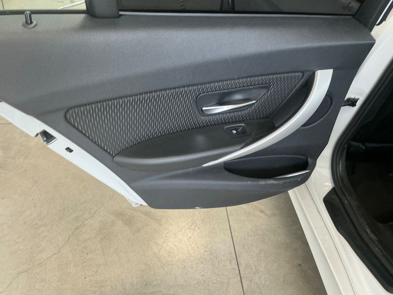 BMW 3er 316d 2013 – снимка 29
