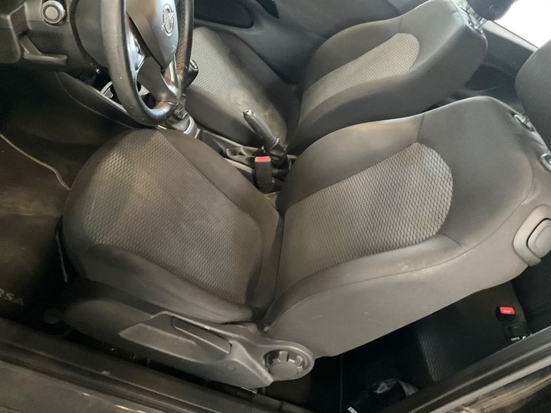 Opel Corsa 1.4 Turbo Black Edition ecoFlex 2017 – снимка 30