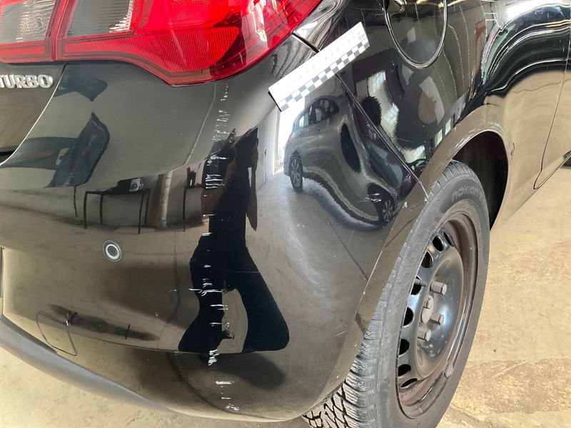 Opel Corsa 1.4 Turbo Black Edition ecoFlex 2017 – снимка 32