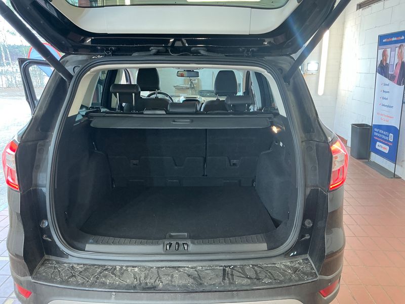 Ford Kuga 2.0 TDCi Titanium 2018 – снимка 23