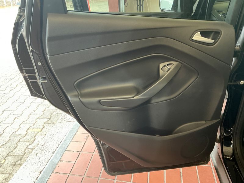 Ford Kuga 2.0 TDCi Titanium 2018 – снимка 26