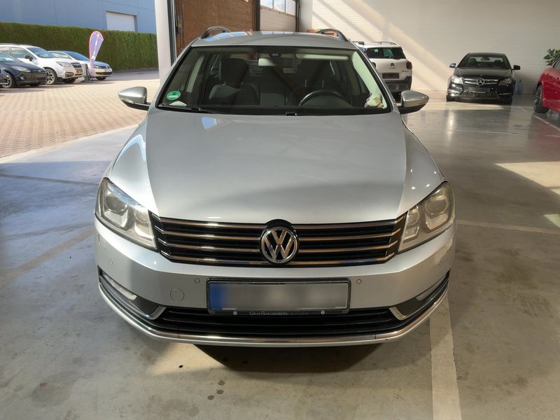 Volkswagen Passat 2.0 TDI Comfortline BlueMotion Tech 2013 – снимка 14