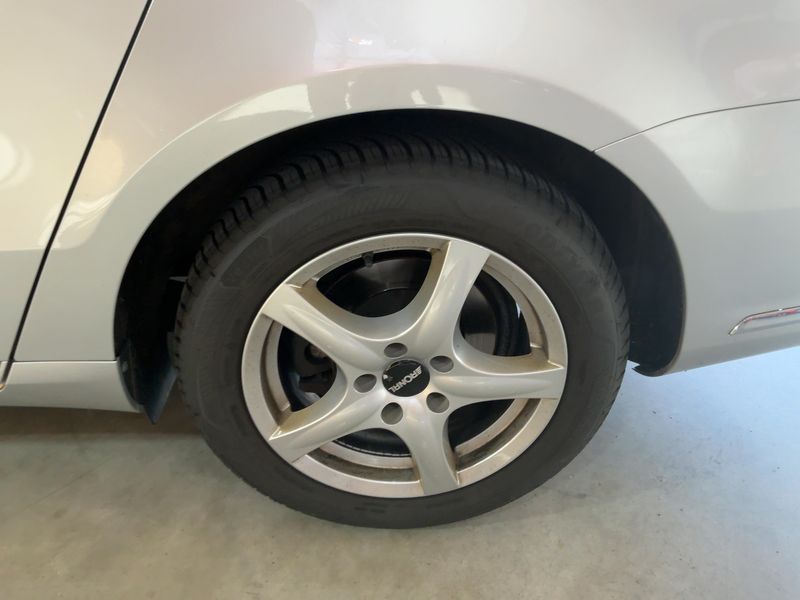 Volkswagen Passat 2.0 TDI Comfortline BlueMotion Tech 2013 – снимка 5