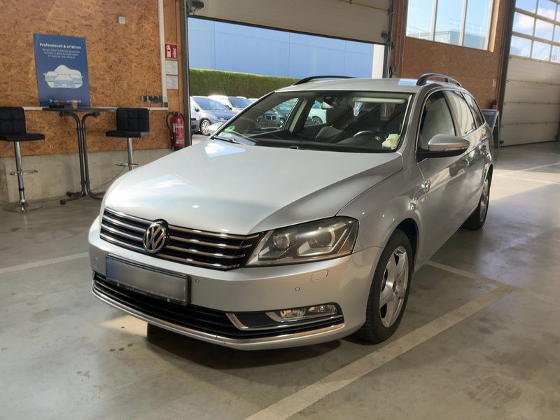 Volkswagen Passat 2.0 TDI Comfortline BlueMotion Tech 2013 – снимка 1