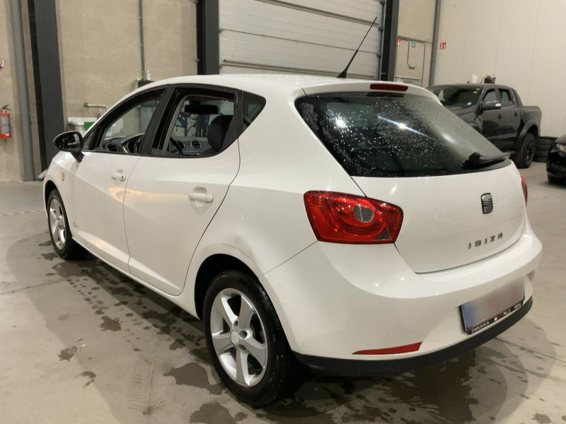 Seat Ibiza 1.6 TDI Copa 2011 – снимка 6