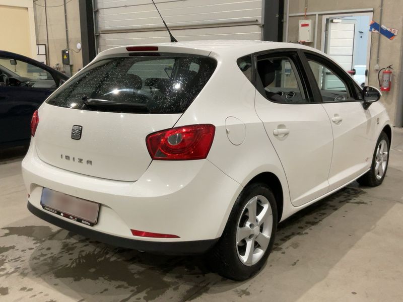 Seat Ibiza 1.6 TDI Copa 2011 – снимка 8