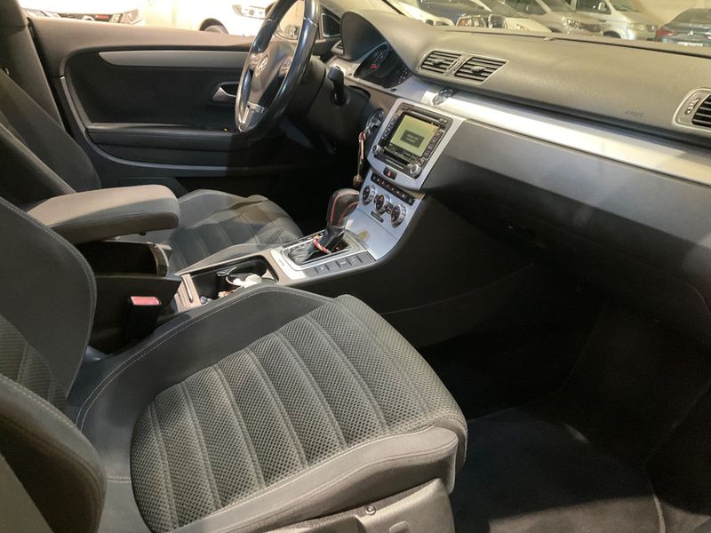 Volkswagen CC 2.0 TDI 4Motion BlueMotion Tech 2013 – снимка 16