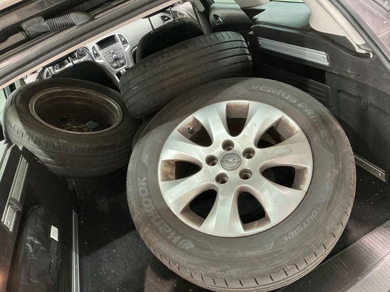 Opel Astra 1.6 CDTI Active Start/Stop 2015 – снимка 22