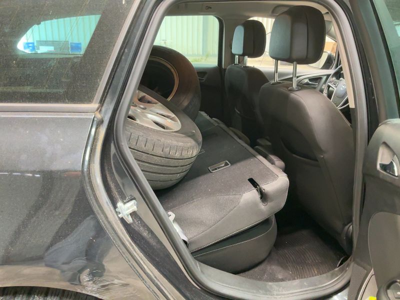 Opel Astra 1.6 CDTI Active Start/Stop 2015 – снимка 14