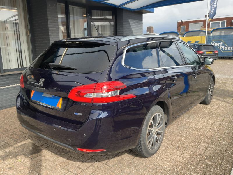 Peugeot 308 1.2 e-THP Allure 2017 – снимка 8