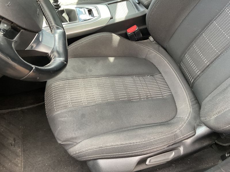 Peugeot 308 1.2 e-THP Allure 2017 – снимка 23