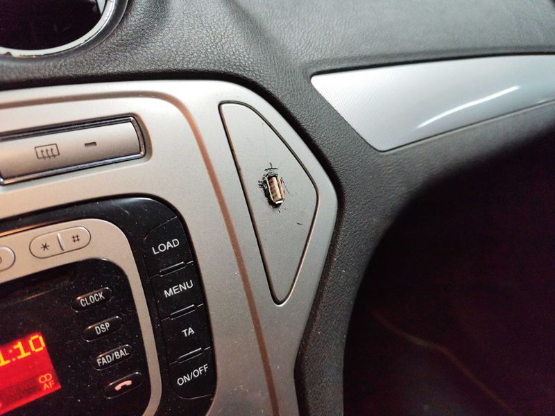 Ford Mondeo 2.0 TDCi Trend 2010 – снимка 22