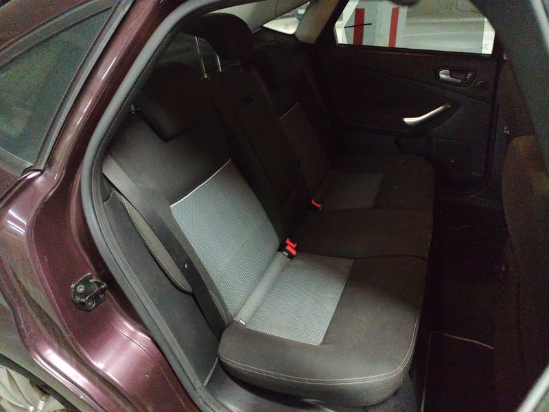 Ford Mondeo 2.0 TDCi Trend 2010 – снимка 13