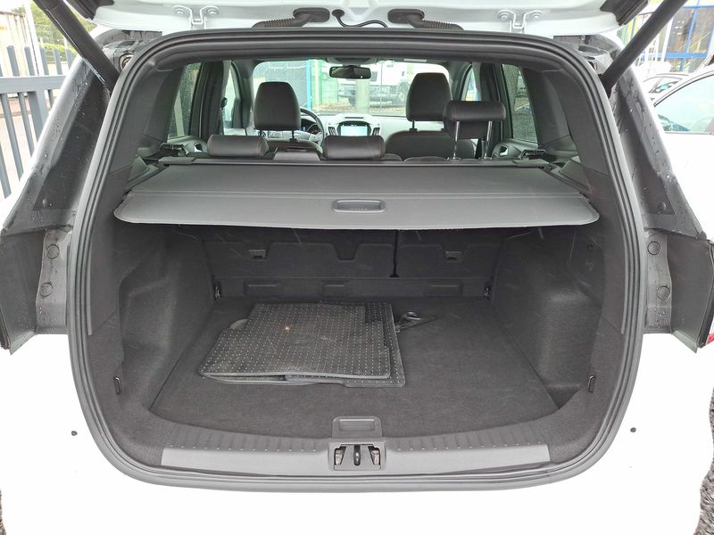 Ford Kuga 1.5 EcoBoost ST-Line 2018 – снимка 9
