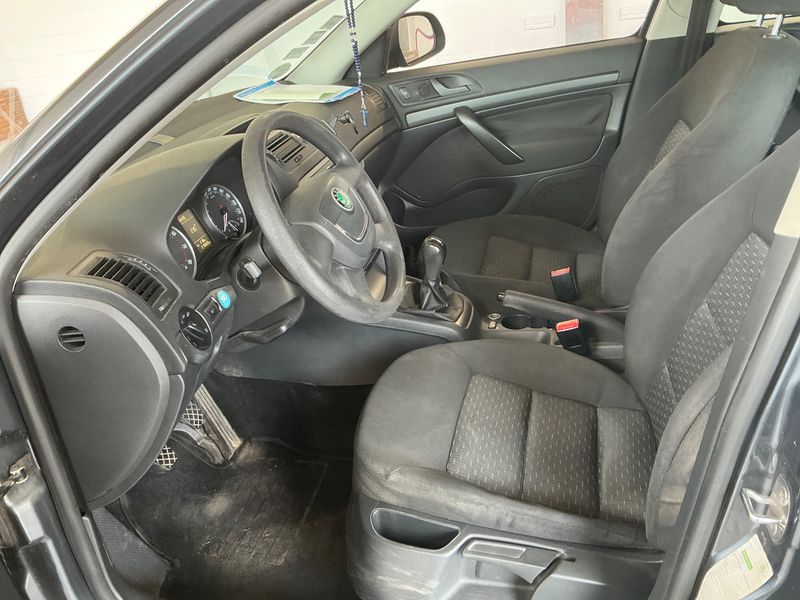 Skoda Octavia 1.4 TSI Ambiente 2010 – снимка 3