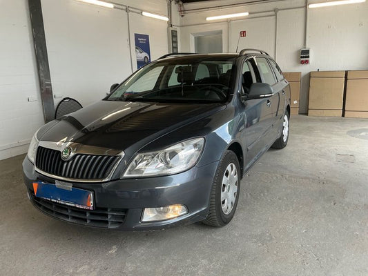 Skoda Octavia 1.4 TSI Ambiente 2010 – снимка 1