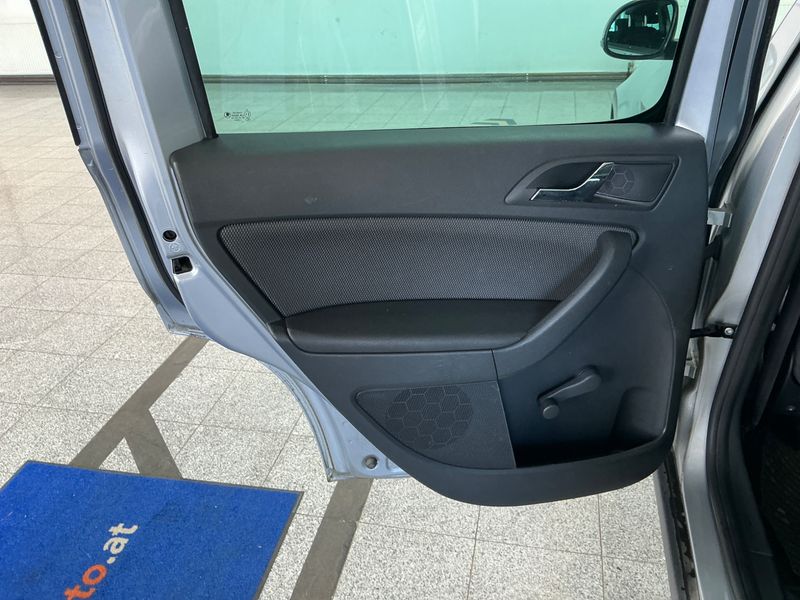 Skoda Yeti 2.0 TDI Twenty Ambition 2012 – снимка 38