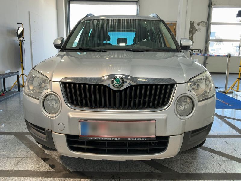 Skoda Yeti 2.0 TDI Twenty Ambition 2012 – снимка 14