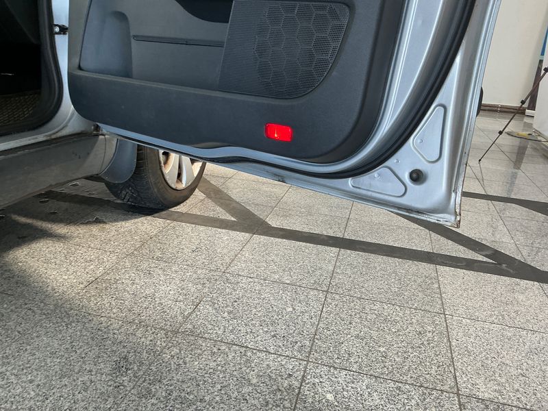 Skoda Yeti 2.0 TDI Twenty Ambition 2012 – снимка 26