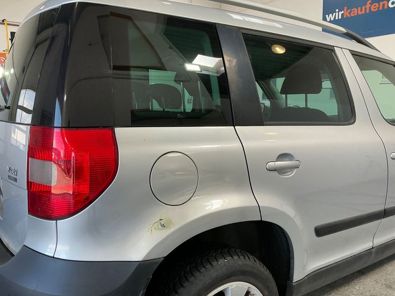 Skoda Yeti 2.0 TDI Twenty Ambition 2012 – снимка 23