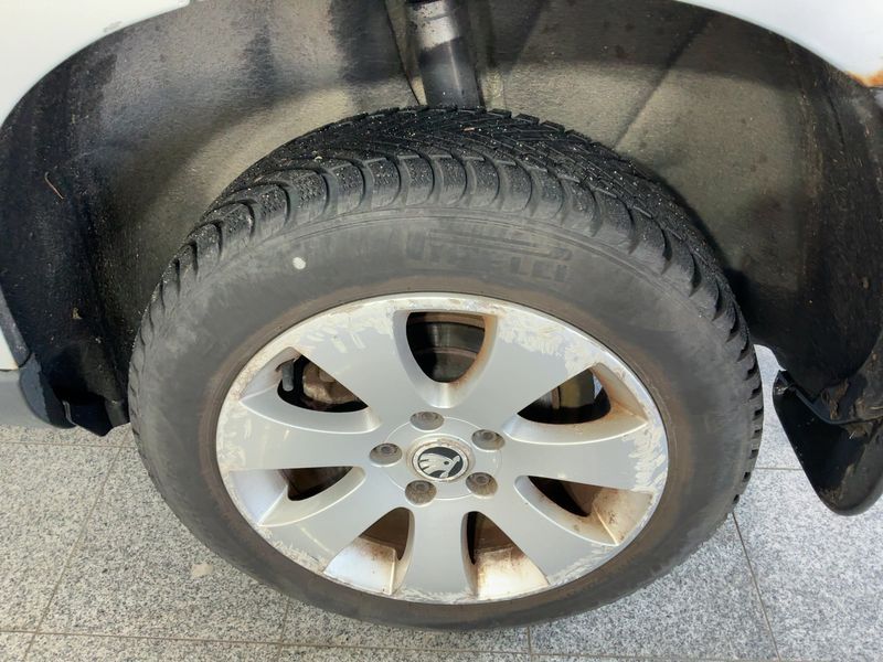 Skoda Yeti 2.0 TDI Twenty Ambition 2012 – снимка 5