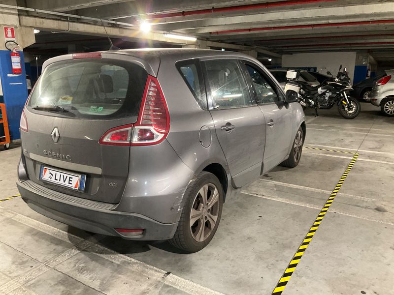 Renault Scenic 1.5 dCi Dynamique 2011 – снимка 2