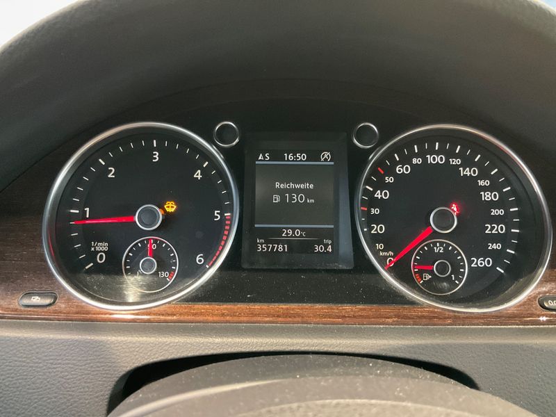 Volkswagen Passat 2.0 TDI Highline BlueMotion Tech 2011 – снимка 4