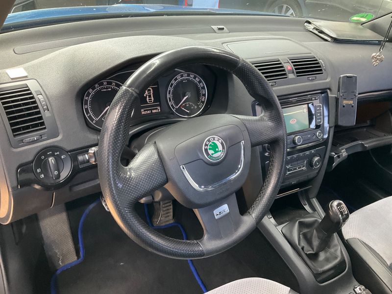 Skoda Octavia 2.0 TDI RS 2012 – снимка 32