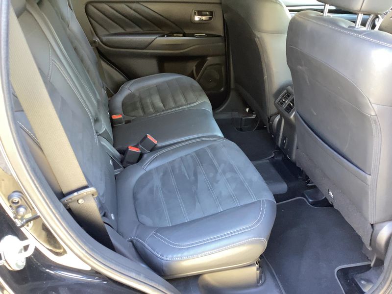 Mitsubishi Outlander 2.4 PHEV 4WD 2020 – снимка 19