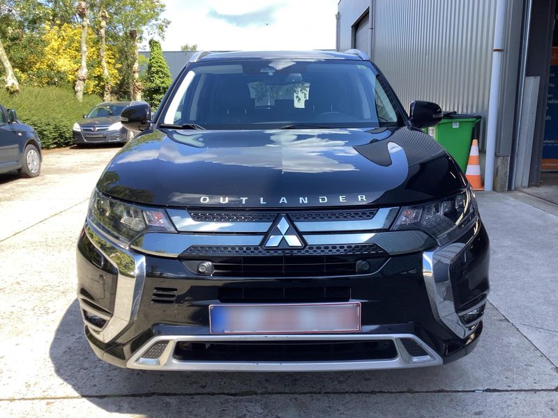 Mitsubishi Outlander 2.4 PHEV 4WD 2020 – снимка 14