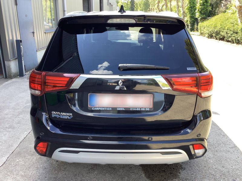 Mitsubishi Outlander 2.4 PHEV 4WD 2020 – снимка 7