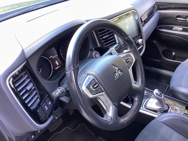 Mitsubishi Outlander 2.4 PHEV 4WD 2020 – снимка 35