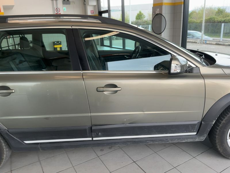 Volvo XC70 2.4 D4 Kinetic AWD 2012 – снимка 10