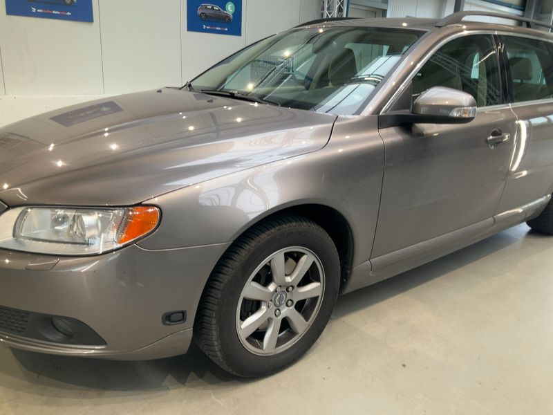 Volvo V70 2.5 FT DRIVe Momentum 2011 – снимка 2