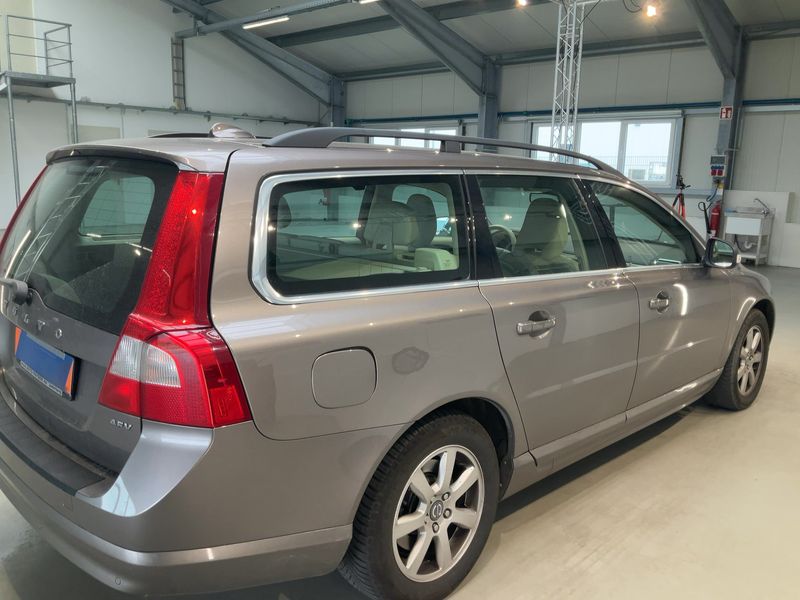 Volvo V70 2.5 FT DRIVe Momentum 2011 – снимка 8