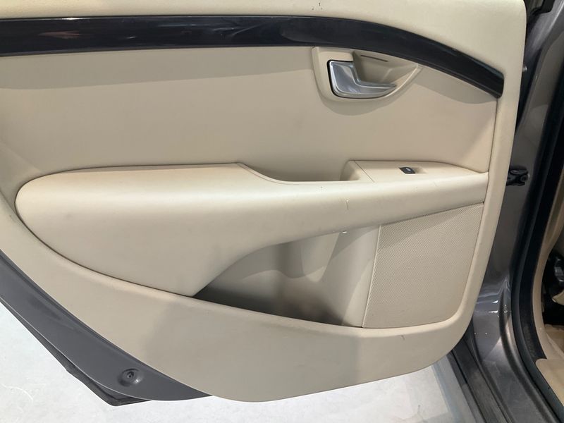 Volvo V70 2.5 FT DRIVe Momentum 2011 – снимка 32