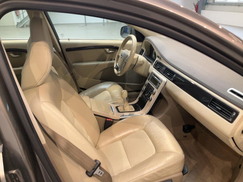 Volvo V70 2.5 FT DRIVe Momentum 2011 – снимка 16
