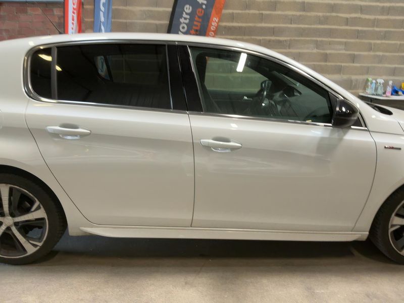 Peugeot 308 2.0 Blue-HDi GT Line 2015 – снимка 10