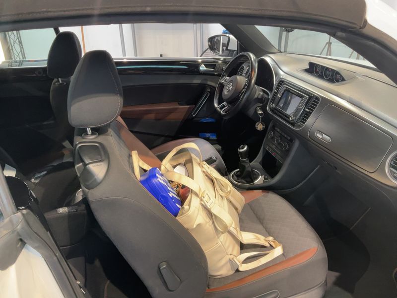 Volkswagen Beetle 1.2 TSI Allstar BlueMotion Tech 2016 – снимка 17