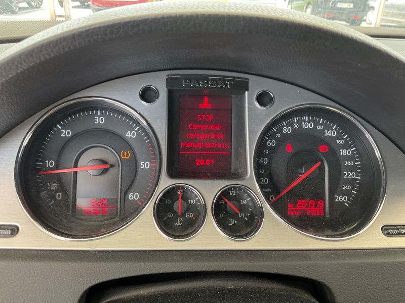 Volkswagen Passat 2.0 TDI Highline 2008 – снимка 4