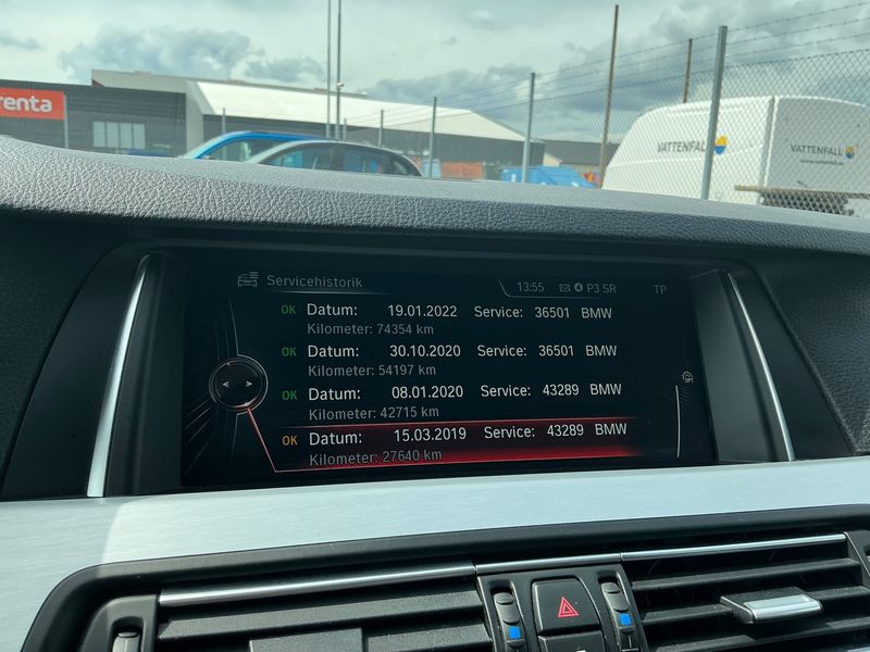 BMW 5er 520d xDrive 2017 – снимка 21