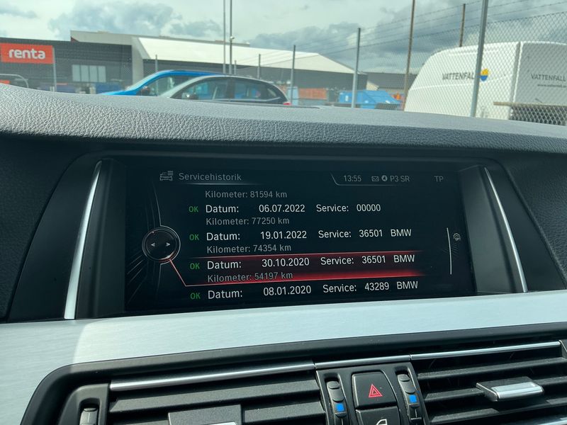 BMW 5er 520d xDrive 2017 – снимка 22