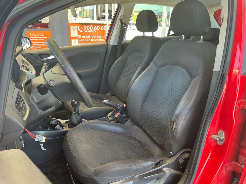 Opel Corsa 1.4 Expression 2016 – снимка 31