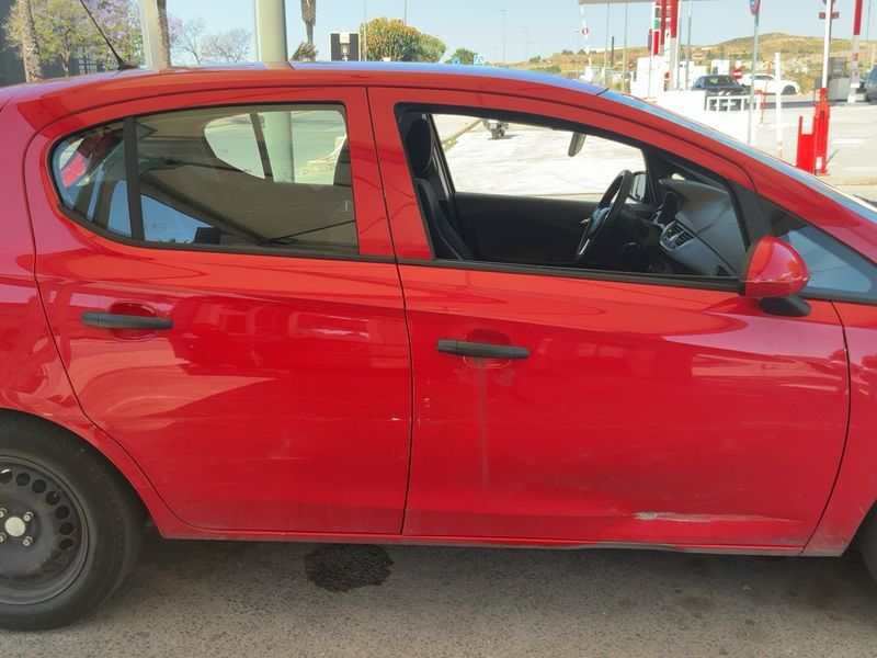 Opel Corsa 1.4 Expression 2016 – снимка 10