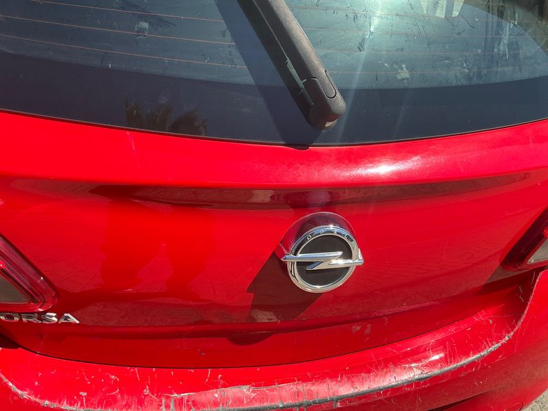 Opel Corsa 1.4 Expression 2016 – снимка 42
