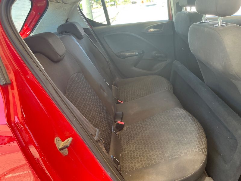Opel Corsa 1.4 Expression 2016 – снимка 19
