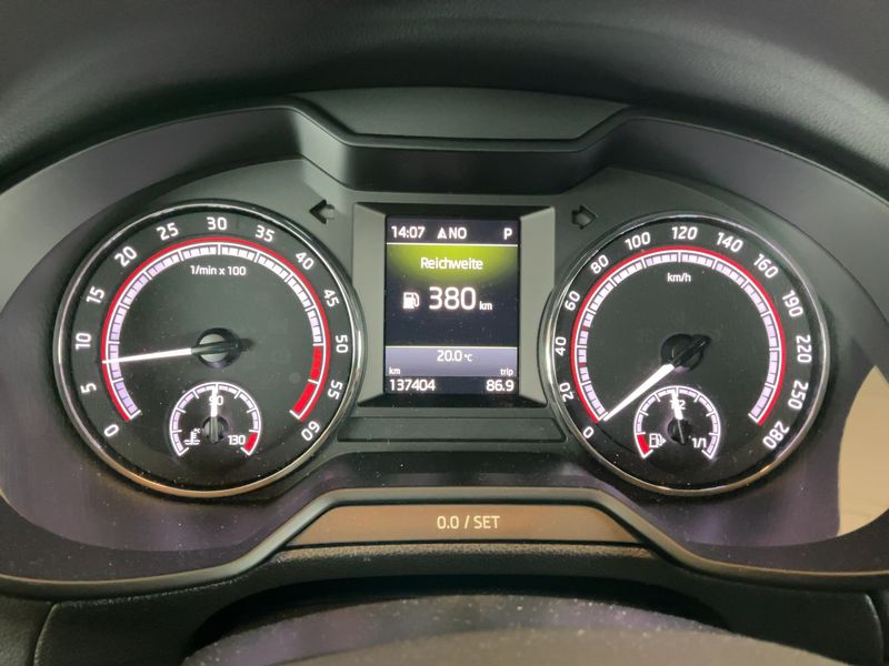 Skoda Octavia 2.0 TDI RS 2017 – снимка 19